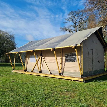 Camping De La Touche Ligueil Exterior foto